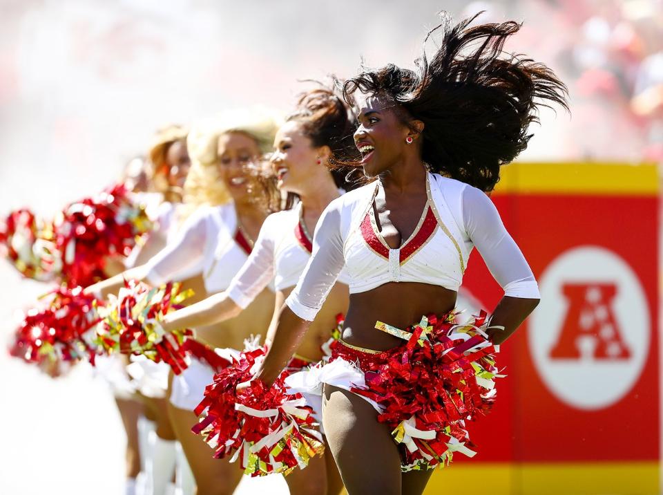 Team Spotlight Kc Chiefs Cheerleaders New Red Uniforms 