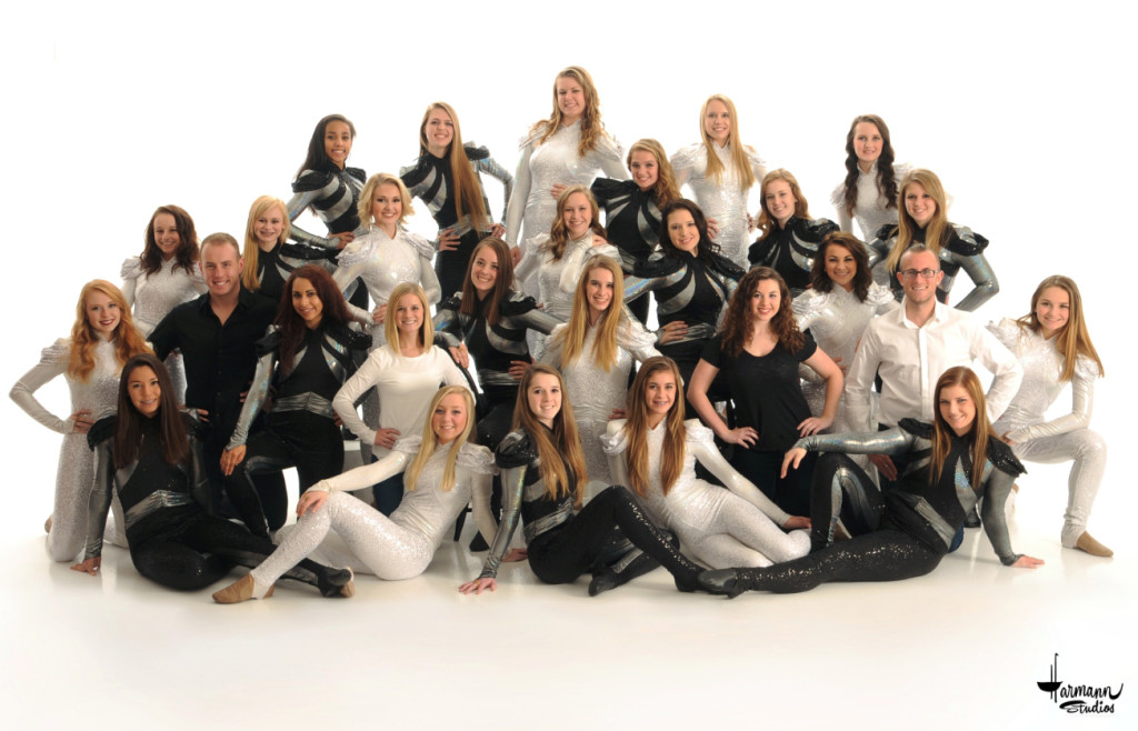 Ashwaubenon - Kick costume, black and white