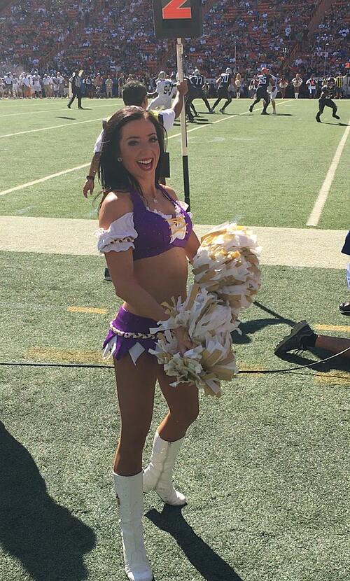 2016 Minnesota Vikings Pro Bowl Cheerleader Karen