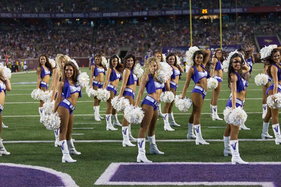 Minnesota Vikings Cheerleader's New 