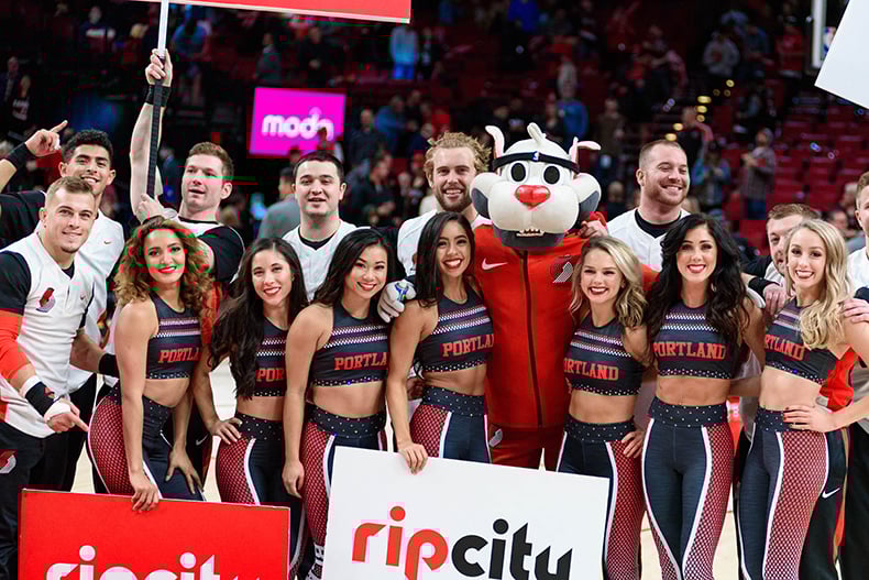 blazers stunt team crop and leggings