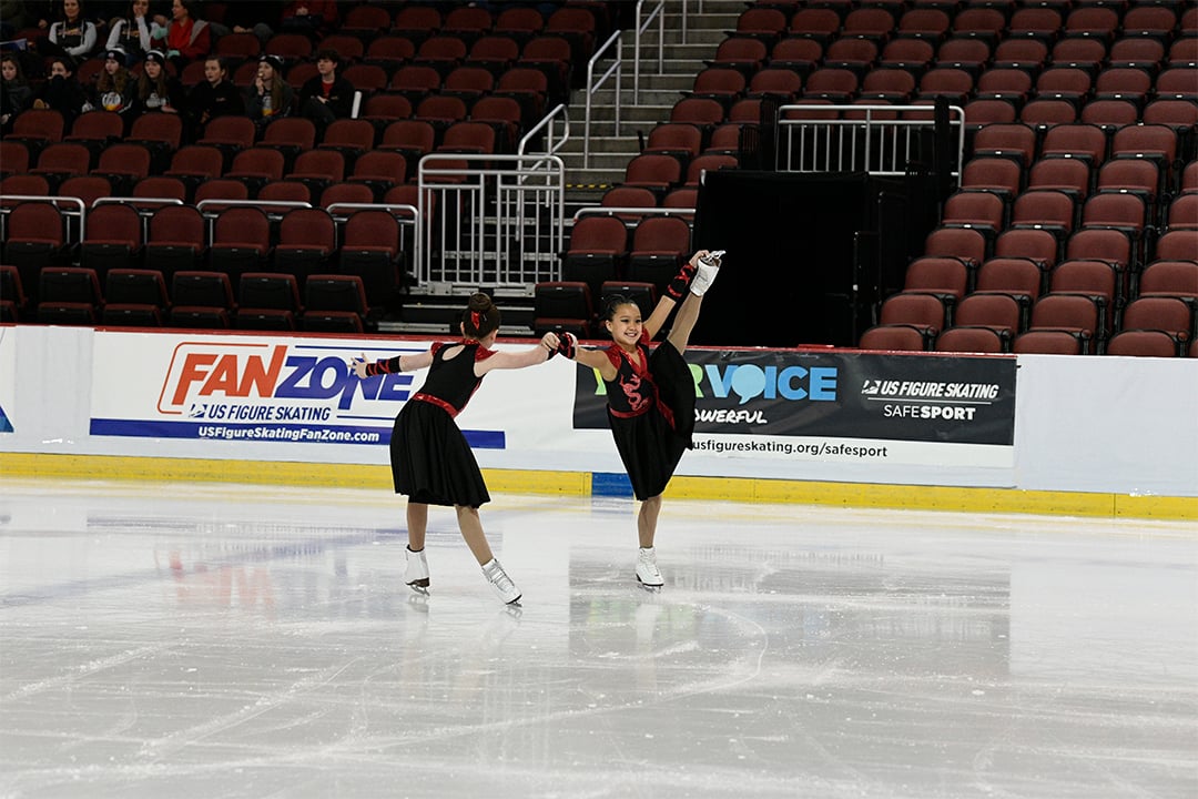 Cleveland Ice Storm Synchronized Skating Team