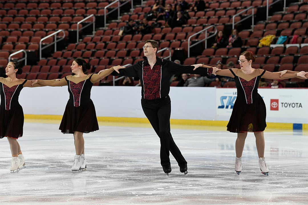 Washington Ice Emeralds Masters Synchronized Skating Team