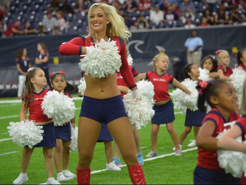 Texans Junior cheerleaders