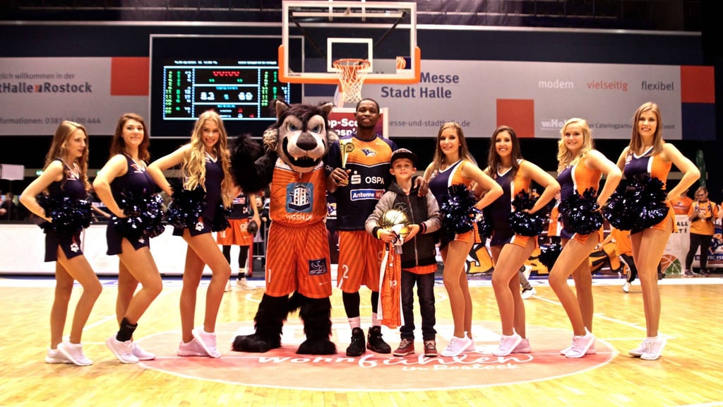 German Basketball Dance Team - Rostock Seawolves