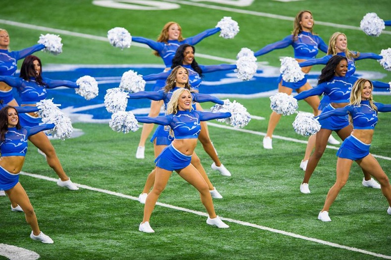 Detroit lions cheerleaders blue cheer uniform