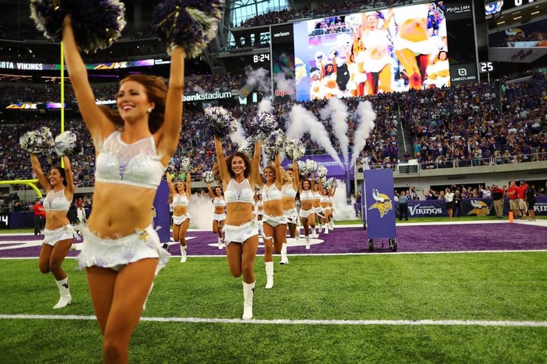 Minnesota Vikings Cheerleaders new uniform Ice Minnesota Vikings Cheerleaders new uniform Ice