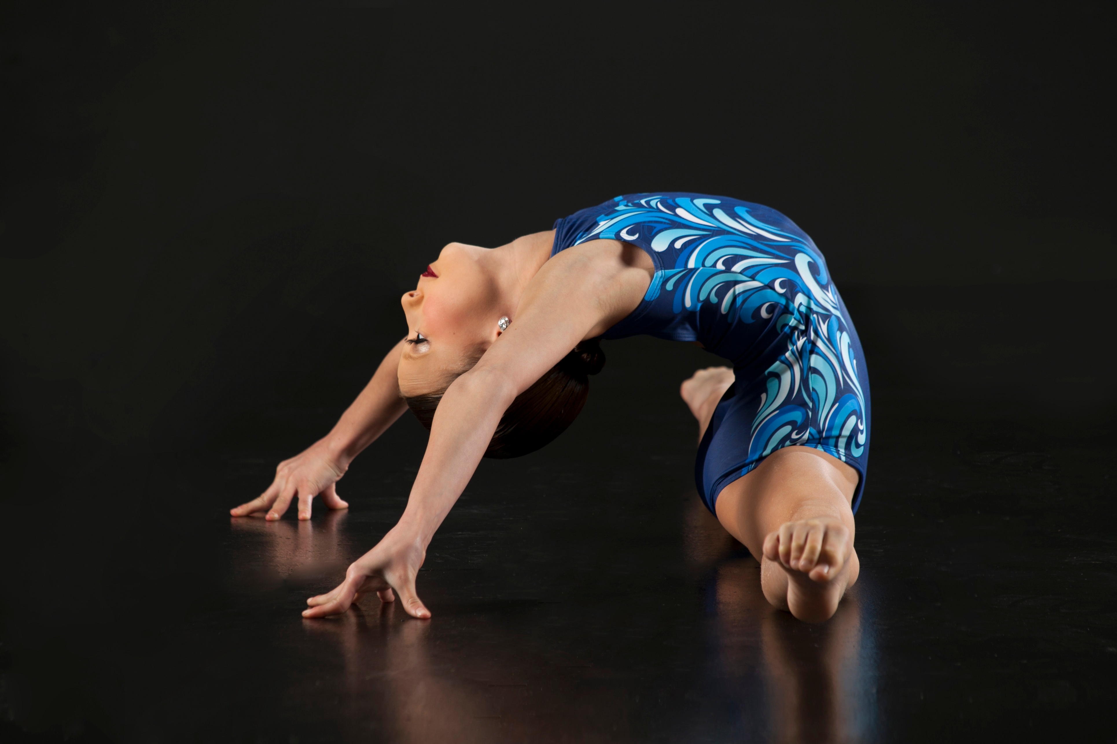 Yoga Backbend Gymnastics, Woman Acrobat in Back Bend Bherundasana Pose,  Girl Gymnast Flexible Body Stock Photo by ©inarik 183538424